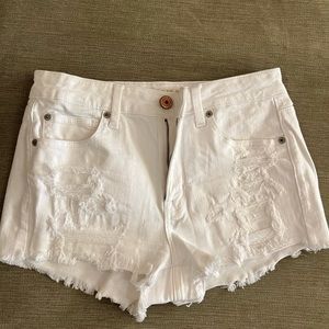 White American Eagle Shorts size 8